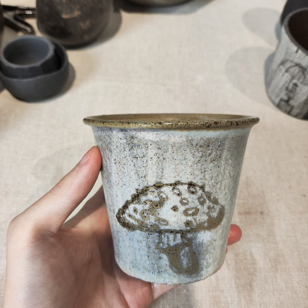 1064570081757 - Image 1