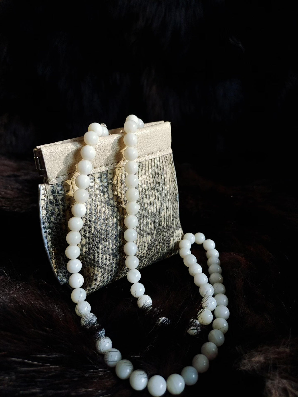 Monetiera in pelle cona texture Himalayan