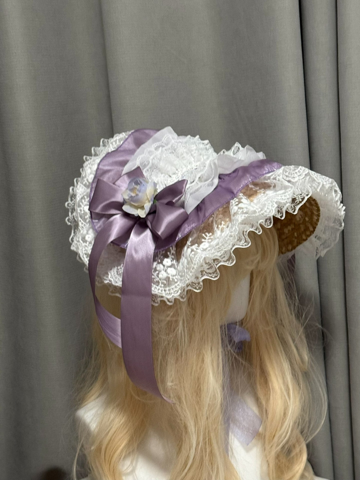 Copricapo Lolita Fatto a Mano Pizzo Viola e Fiori