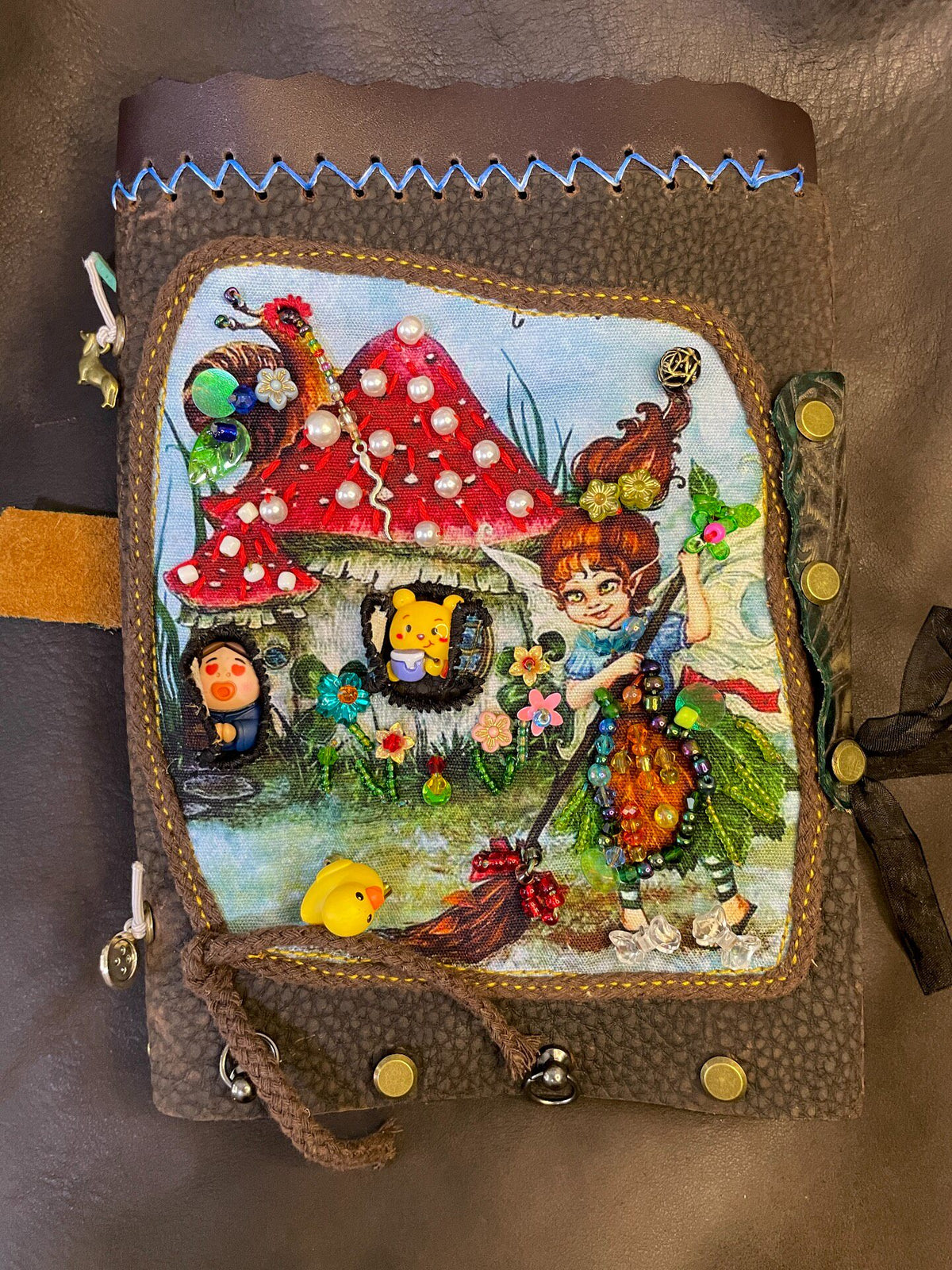 Crazy Horse Leather Mushroom House TN Notebook Cover