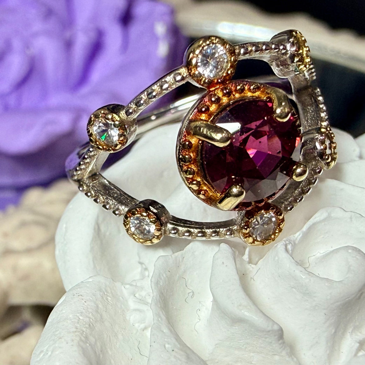 S925 Silver Garnet Openwork Eye Ring