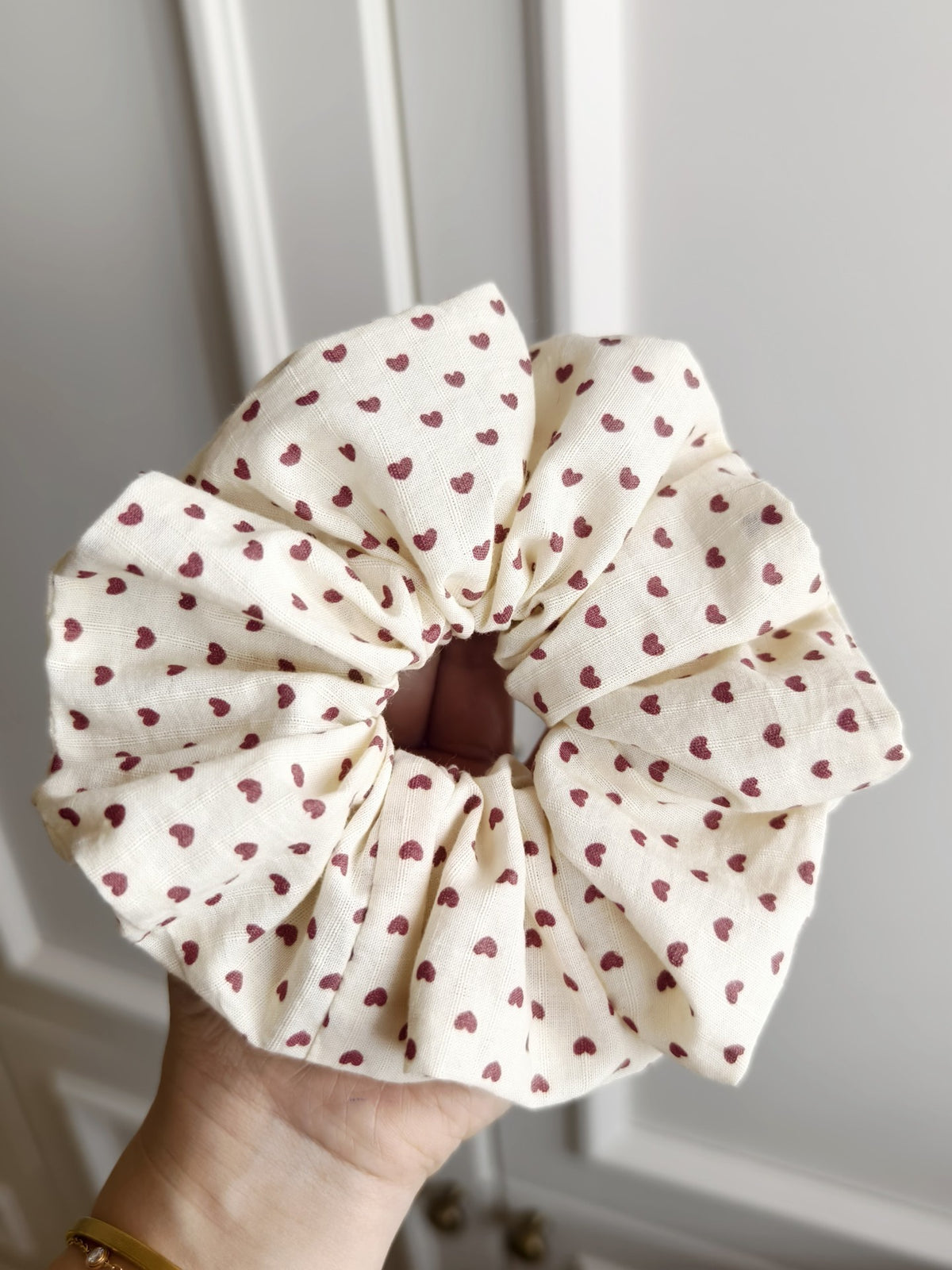 Set de coleteros a juego con estampado de corazones