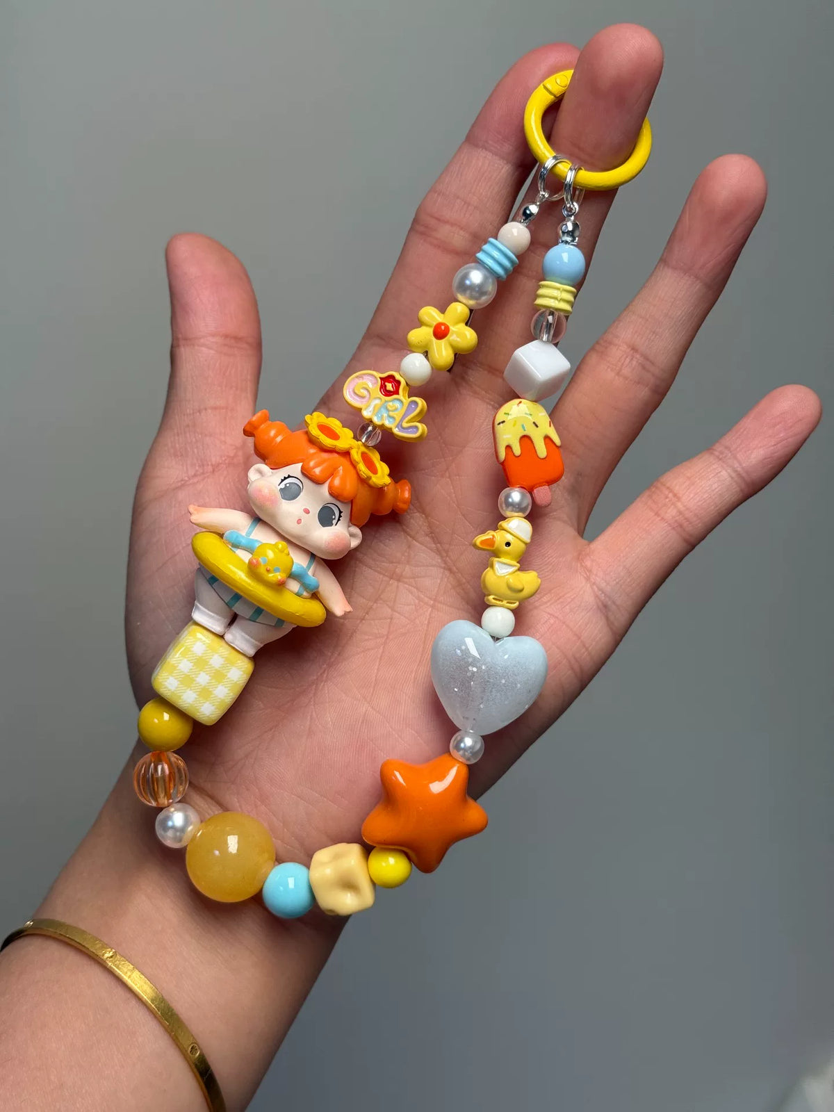 Acessório de Contas com Boneca para Telemóvel, Mala e Chaveiro
