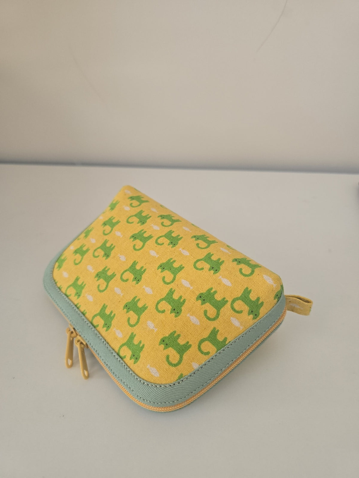 Cat Shell Clutch Bag Yellow Green Print