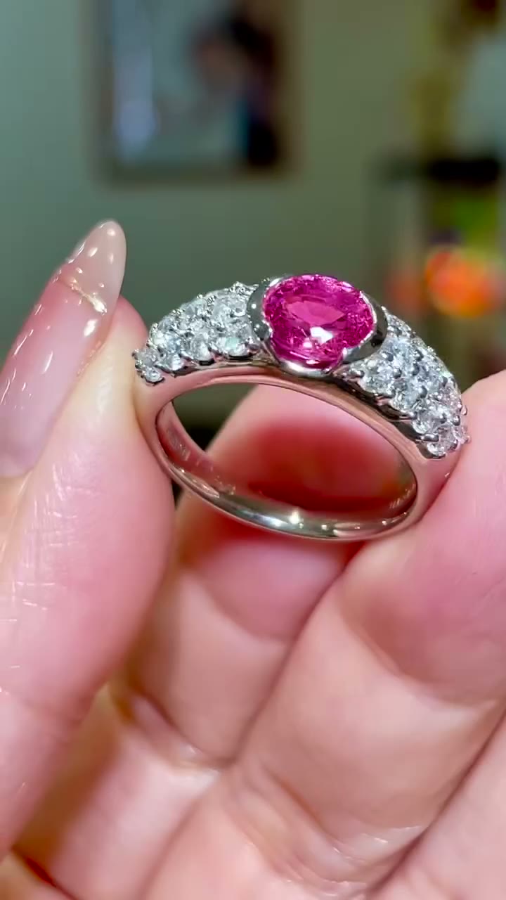Pt900 Platinum Padparadscha Sapphire Diamond Ring