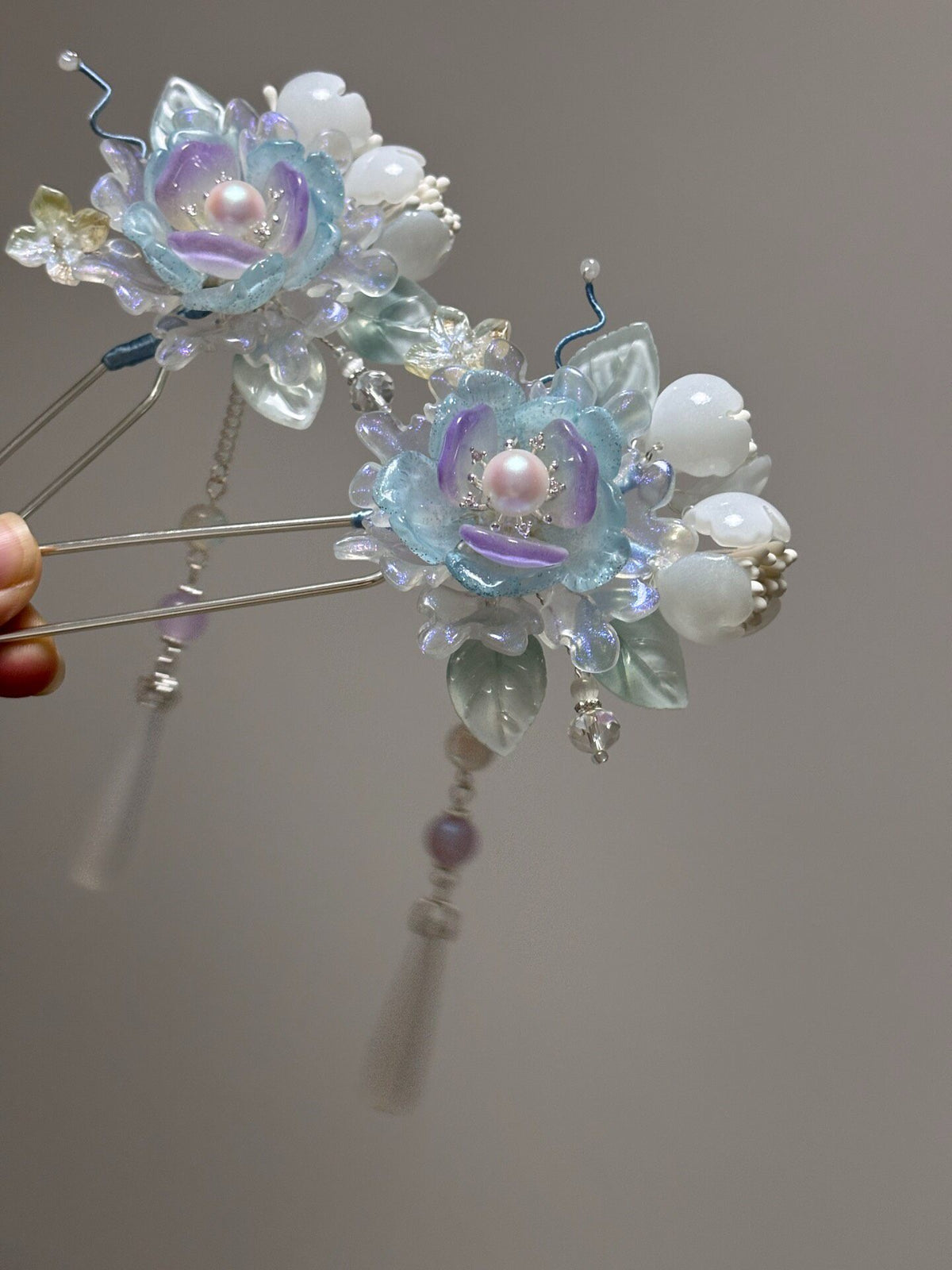 Liuli Floral Hairpins with Tassels