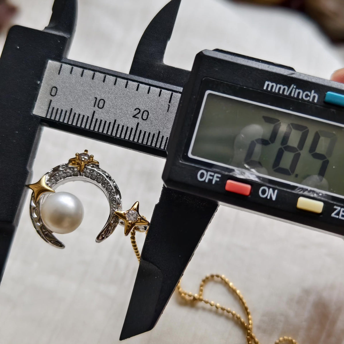 Two Tone Star Moon Pendant Natural Pearl Necklace