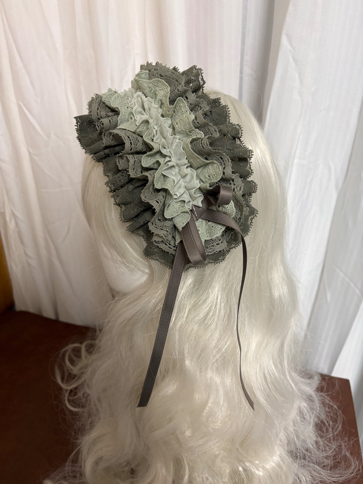 Faixa de Cabeça Lolita com Folhos de Renda Verde em Degradê