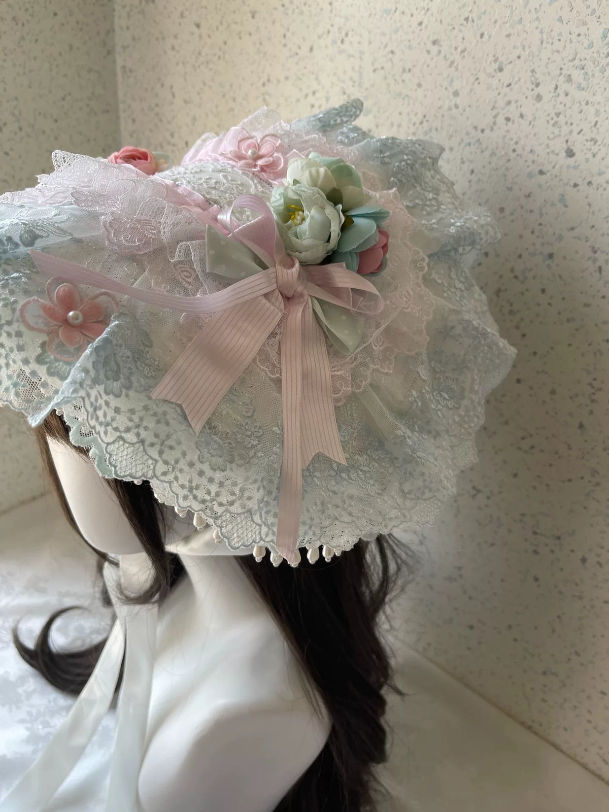 Gorro Lolita de Renda Verde-Menta e Rosa