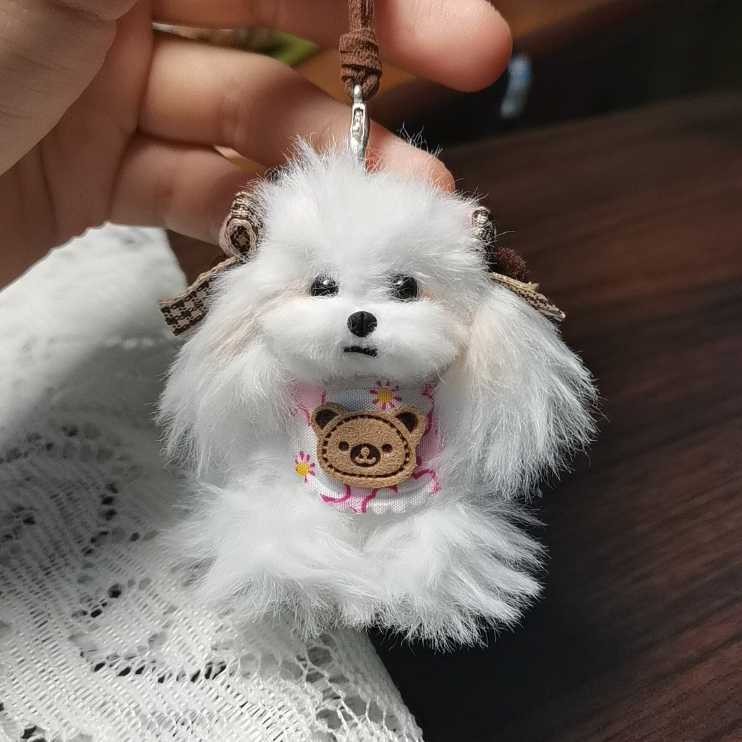 Llavero de perro de peluche blanco hecho a mano