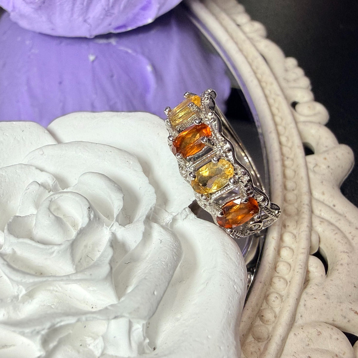 Sterlingsilber-Ring mit Durchbrucharbeit, Quarz und Granat