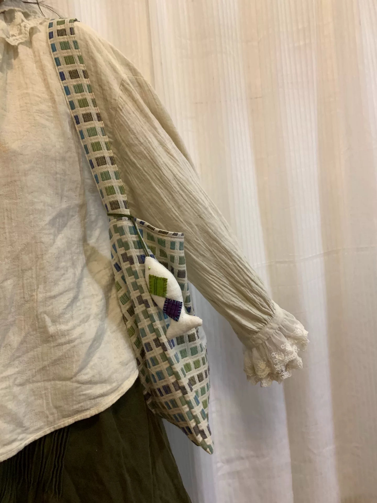 Handmade Cotton Linen Shoulder Bag with Cat Embroidery