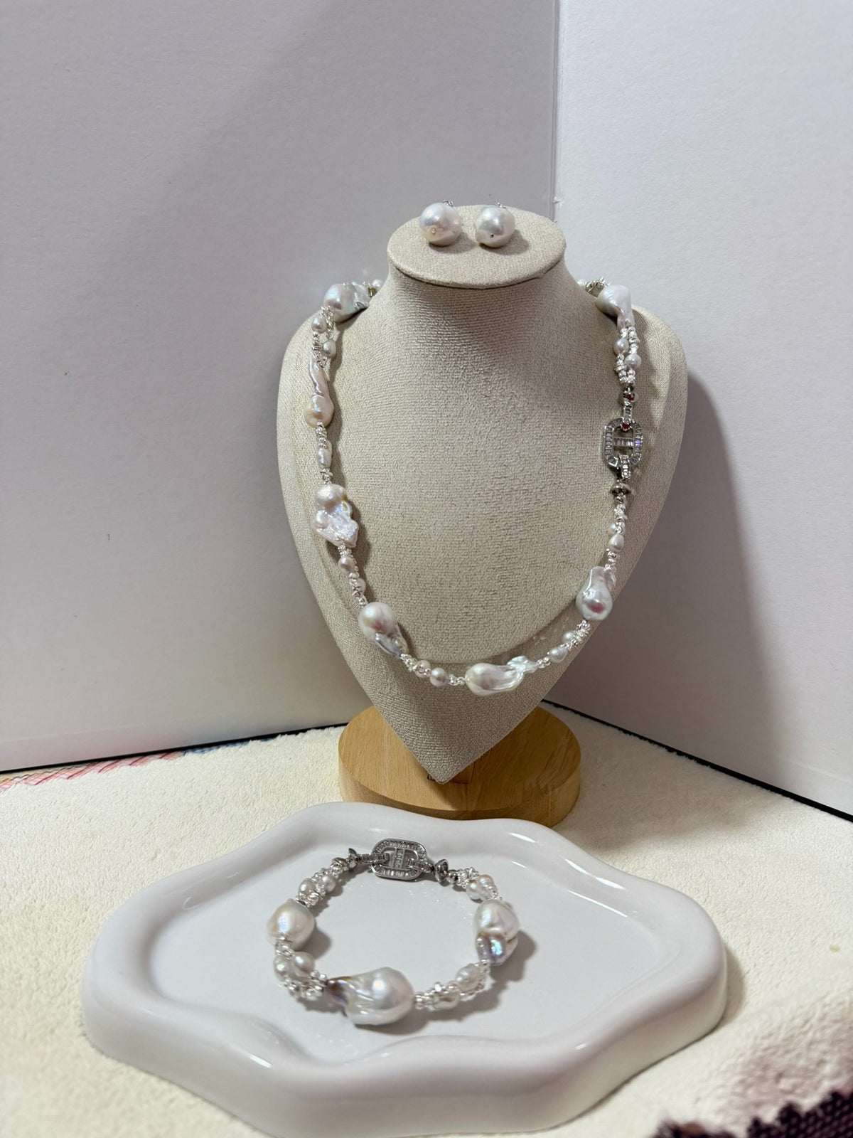 Baroque Pearl Jewelry Set with Silver Clasps
