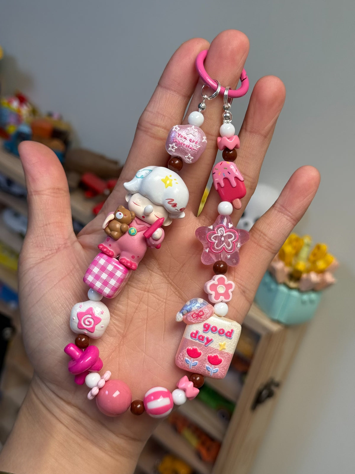 DIMOO Bear Guardian Perlenanhänger für Handy und Schlüssel
