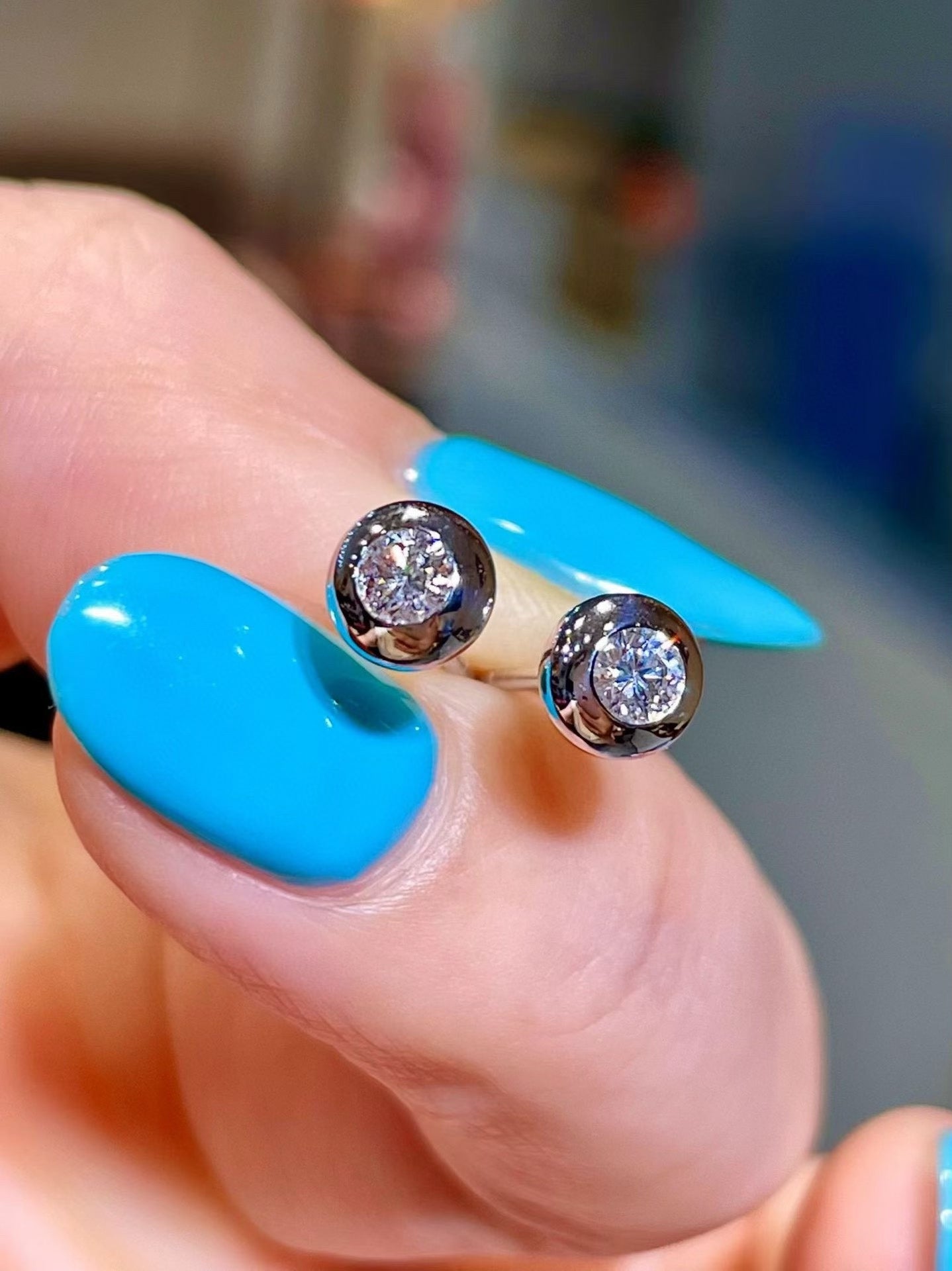 18k White Gold Bubble Eye Stud Earrings, 0.25ct Diamond