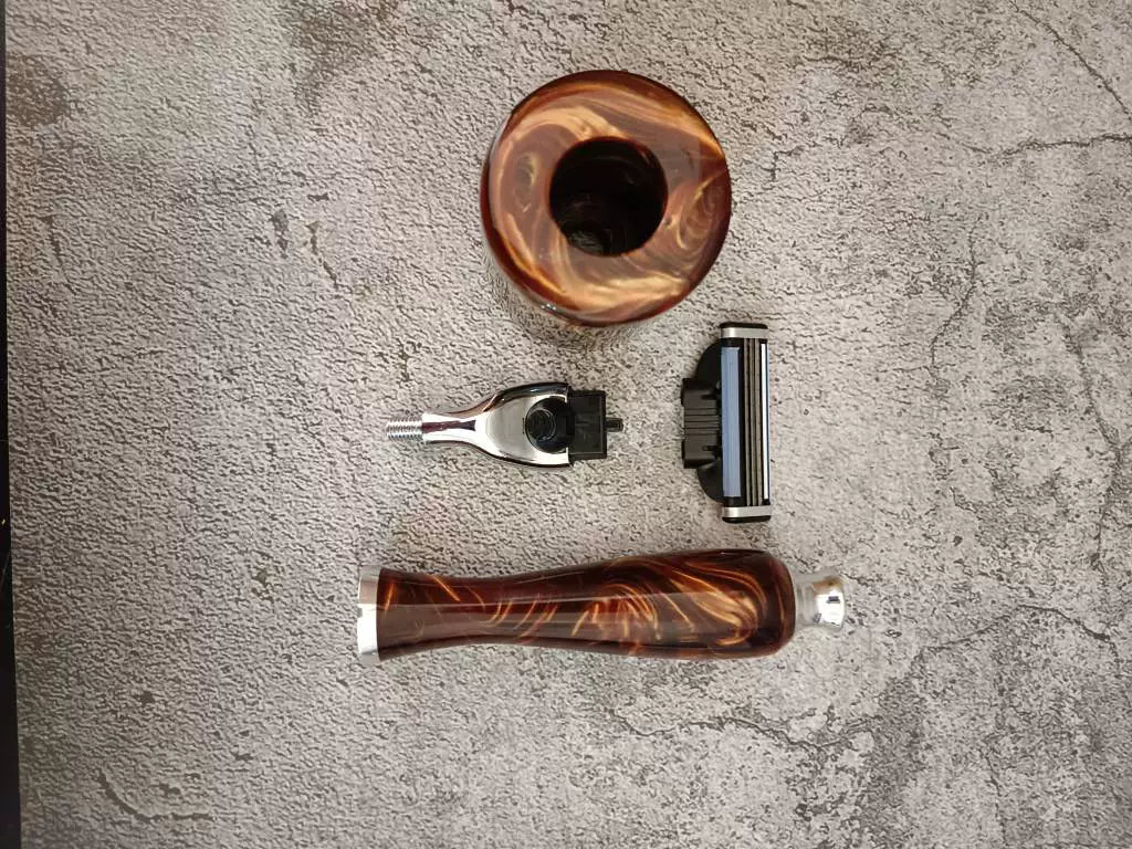 Manual Razor with Marbled Resin Handle