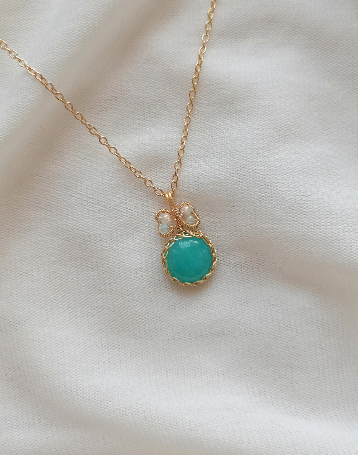 Colar com Pendente Amazonite Butterfly Enrolado à Mão