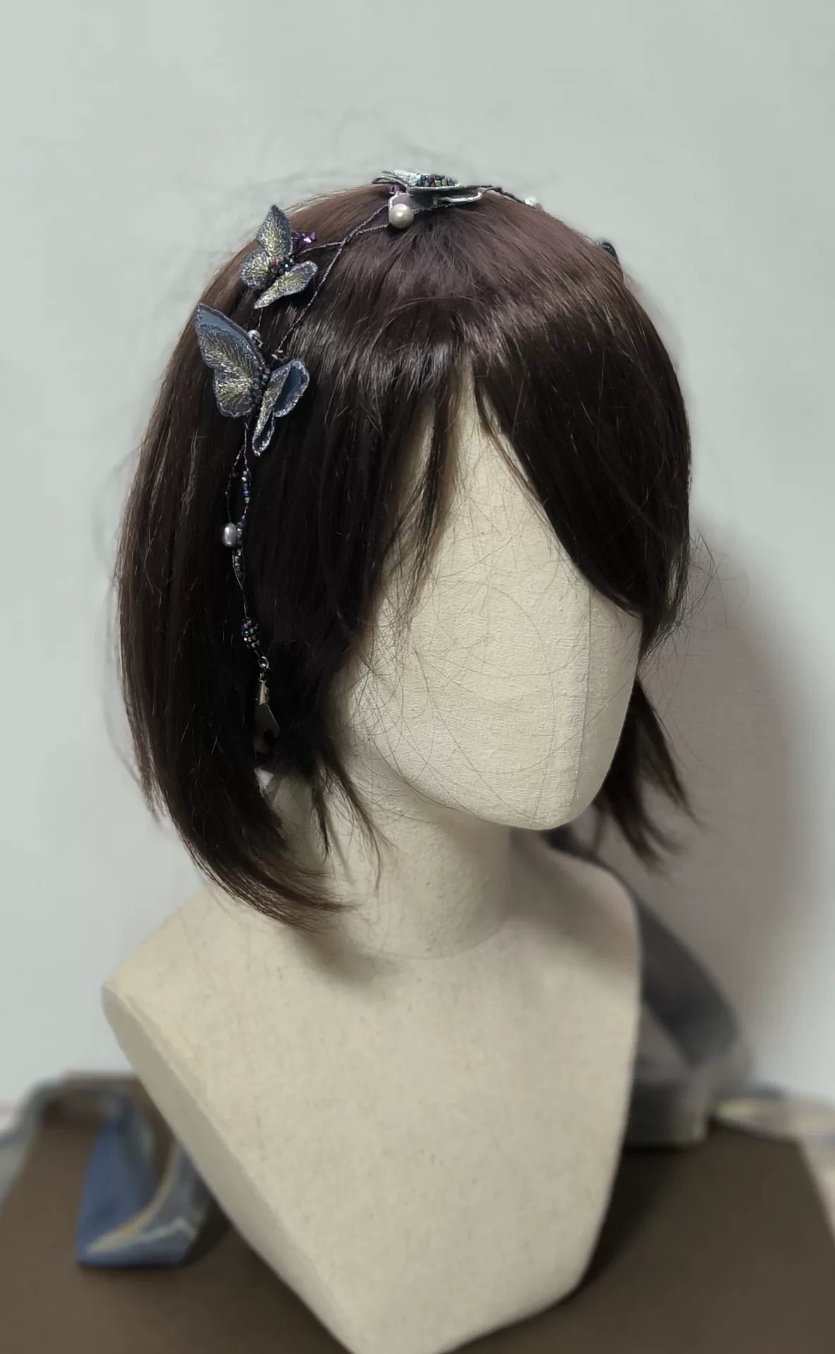 Serre-tête et collier papillon brodé, cristaux et perles