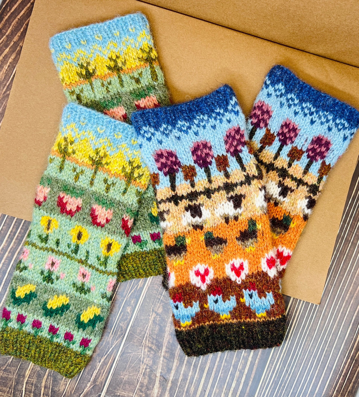 Shetland Wool Fingerless Gloves with Landscape Patterns