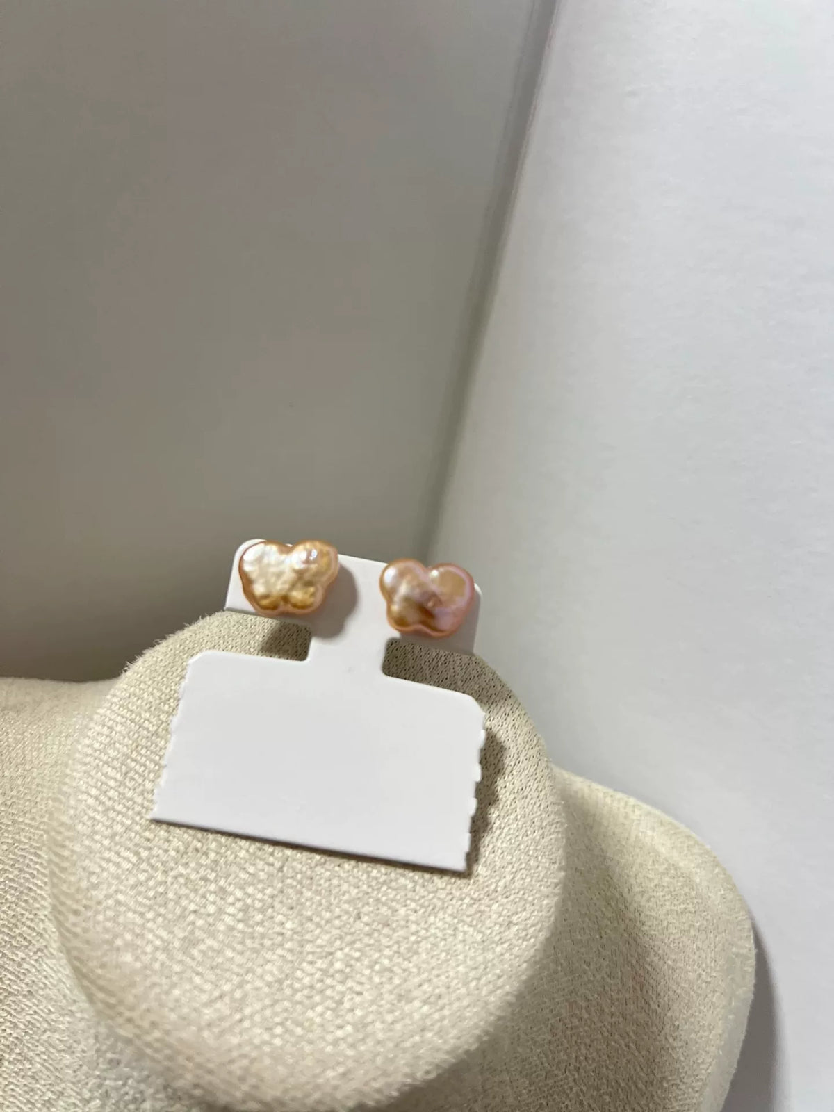 Orecchini a farfalla con perle barocche in argento 925