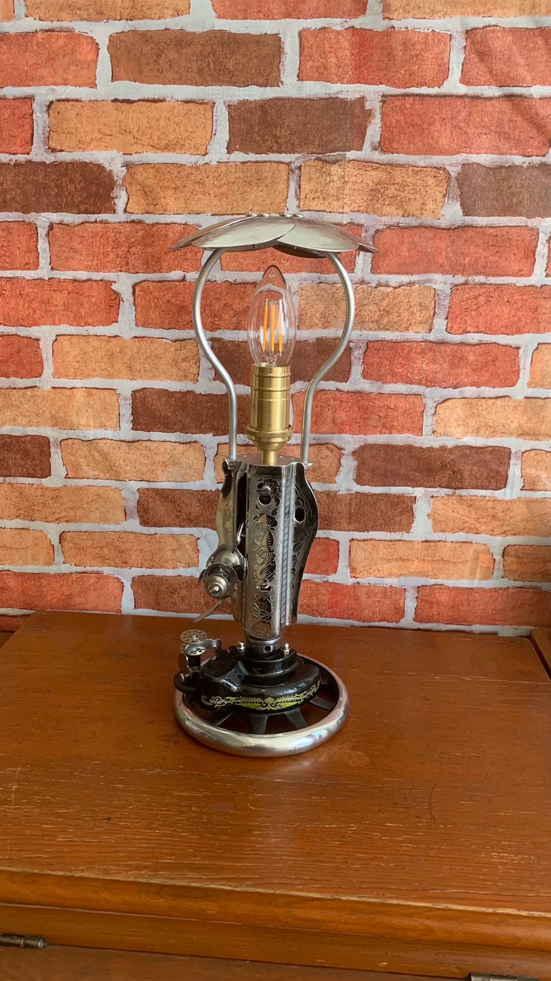 Candeeira de Mesa Industrial Mecânica de Metal 37 cm