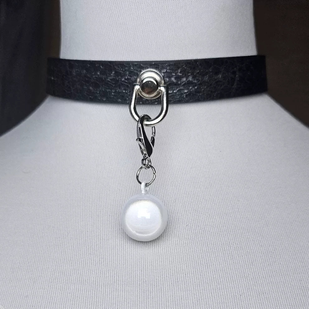Zwarte choker van leer met slangenstructuur