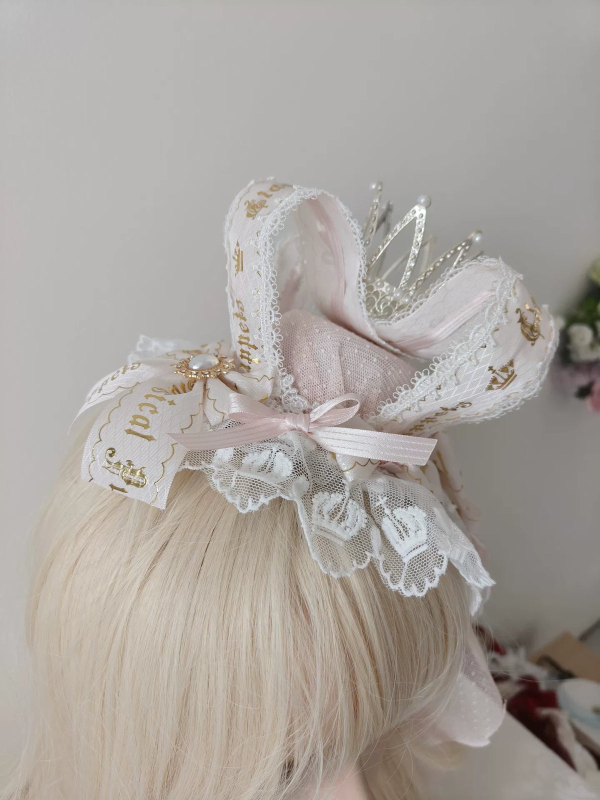 Accessoire de cheveux Lolita rose avec couronne en dentelle
