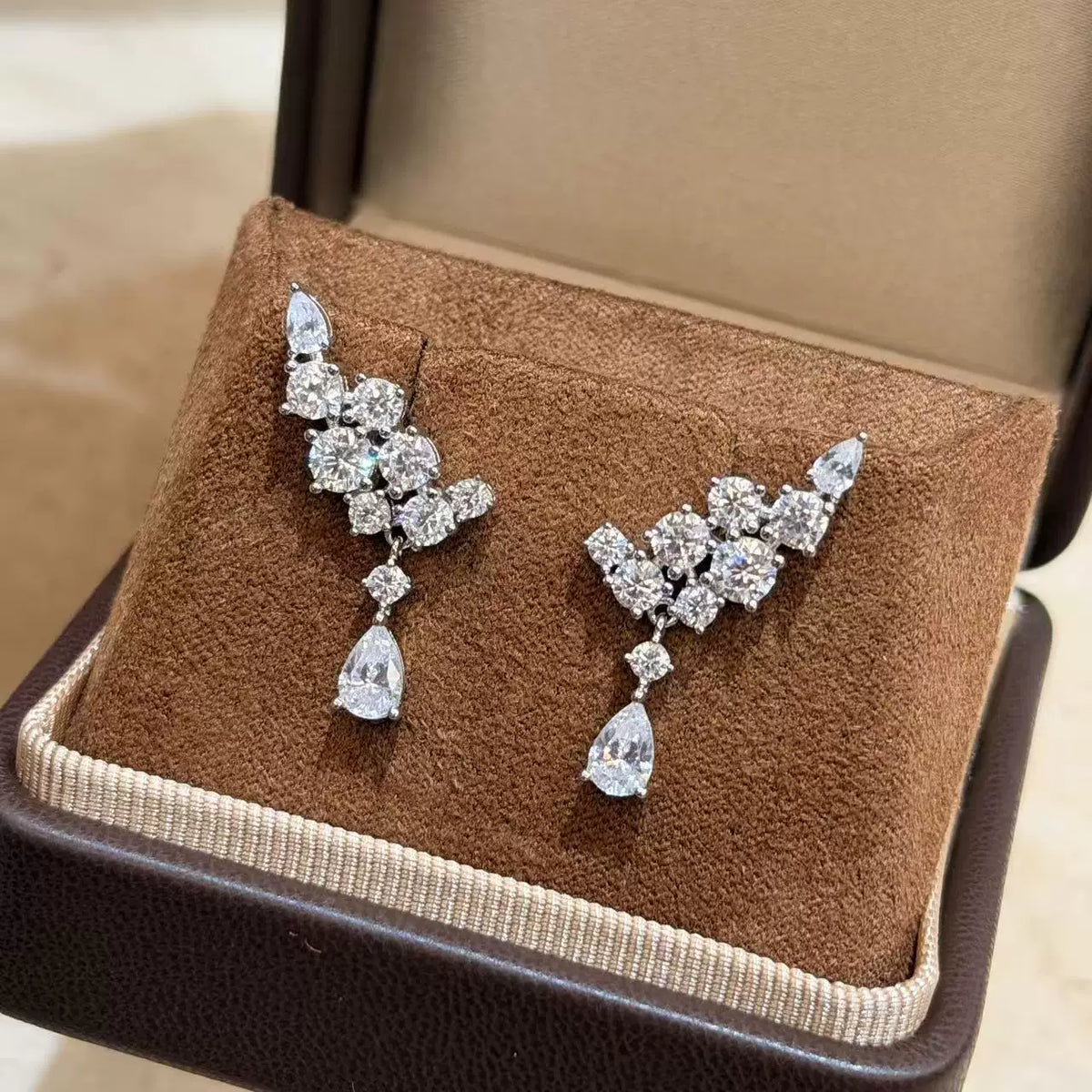Brincos de Pendente em Asa de Prata S925