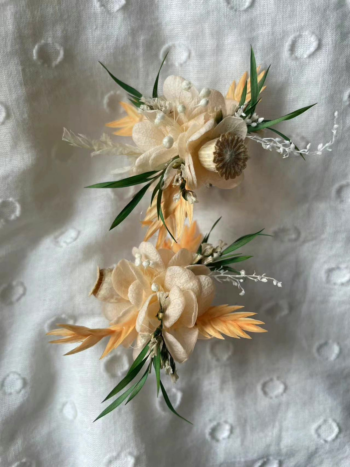 Konservierter Blumen-Hochzeitsring Champagner