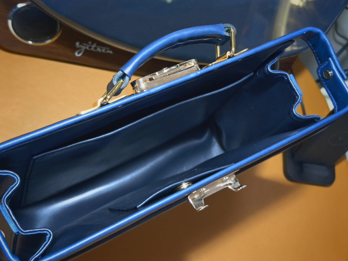 Borsa da medico in pelle blu navy fatta a mano