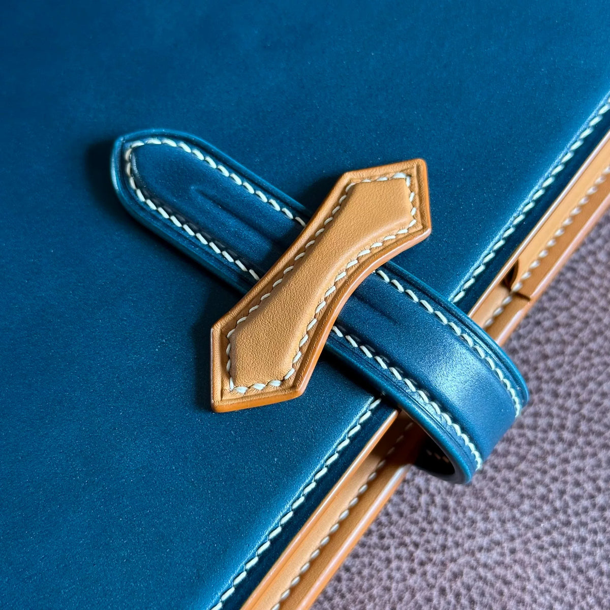 A6 Ringmap Teal Shell Cordovan