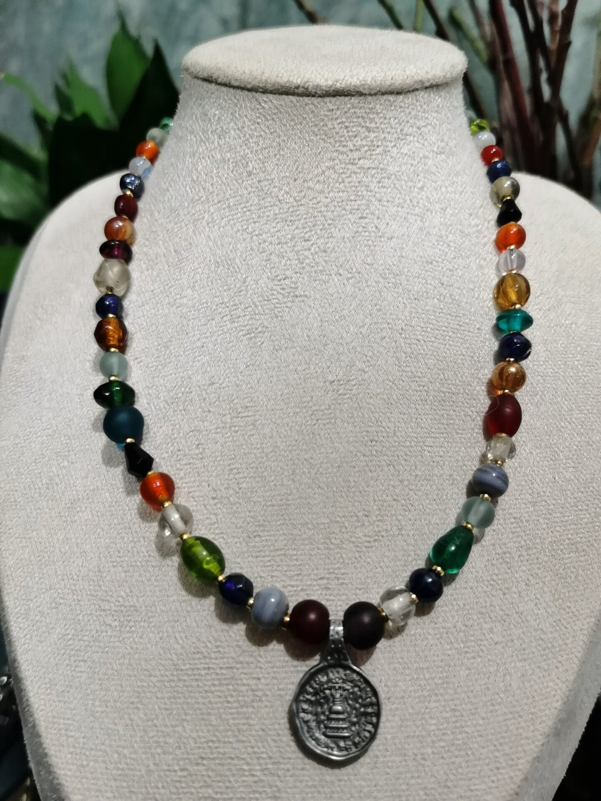 Vintage Liuli Glass Bead Pendant Necklace