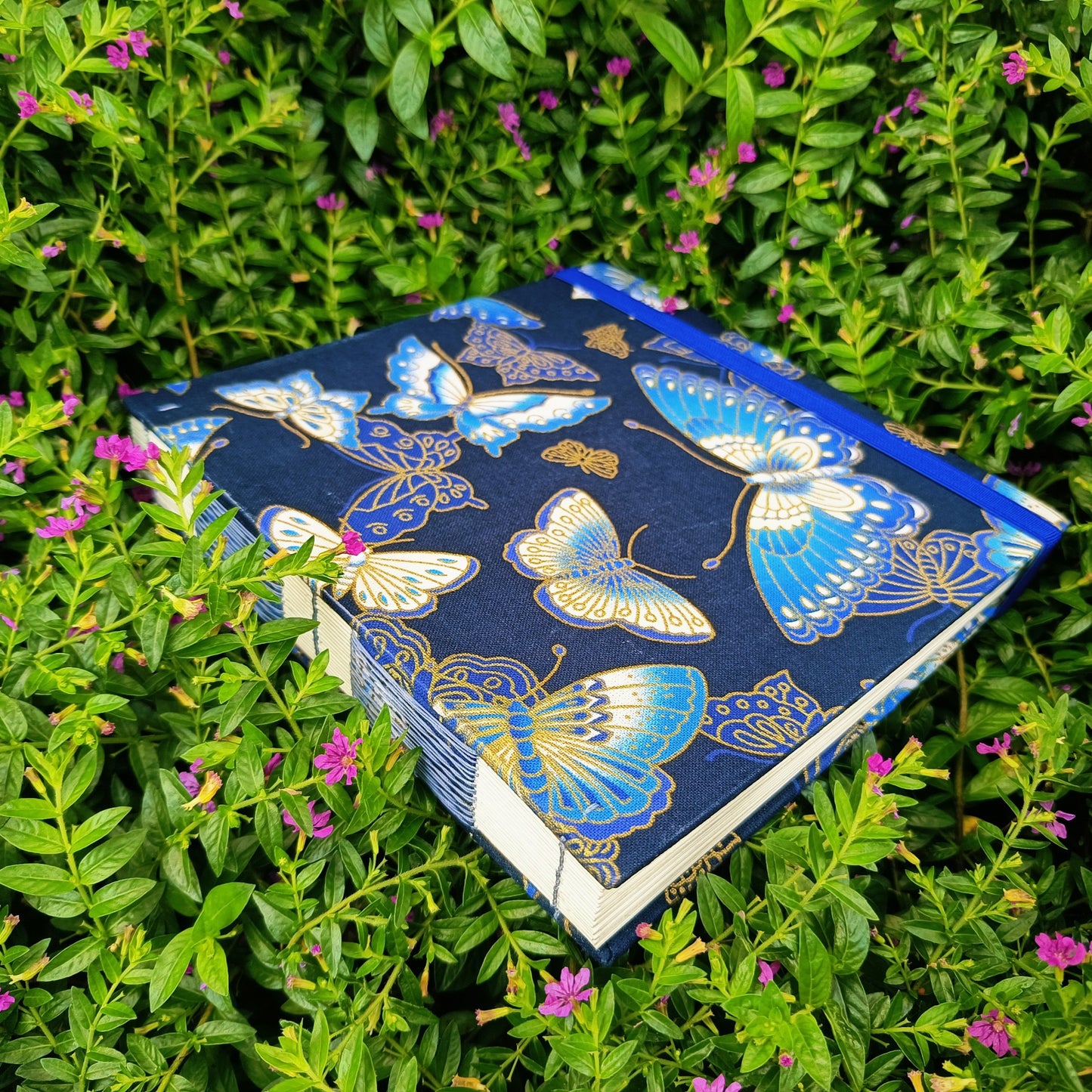Hand-Stitched Watercolor Sketchbook, 19cm Square, 46 Pages, 300gsm Paper