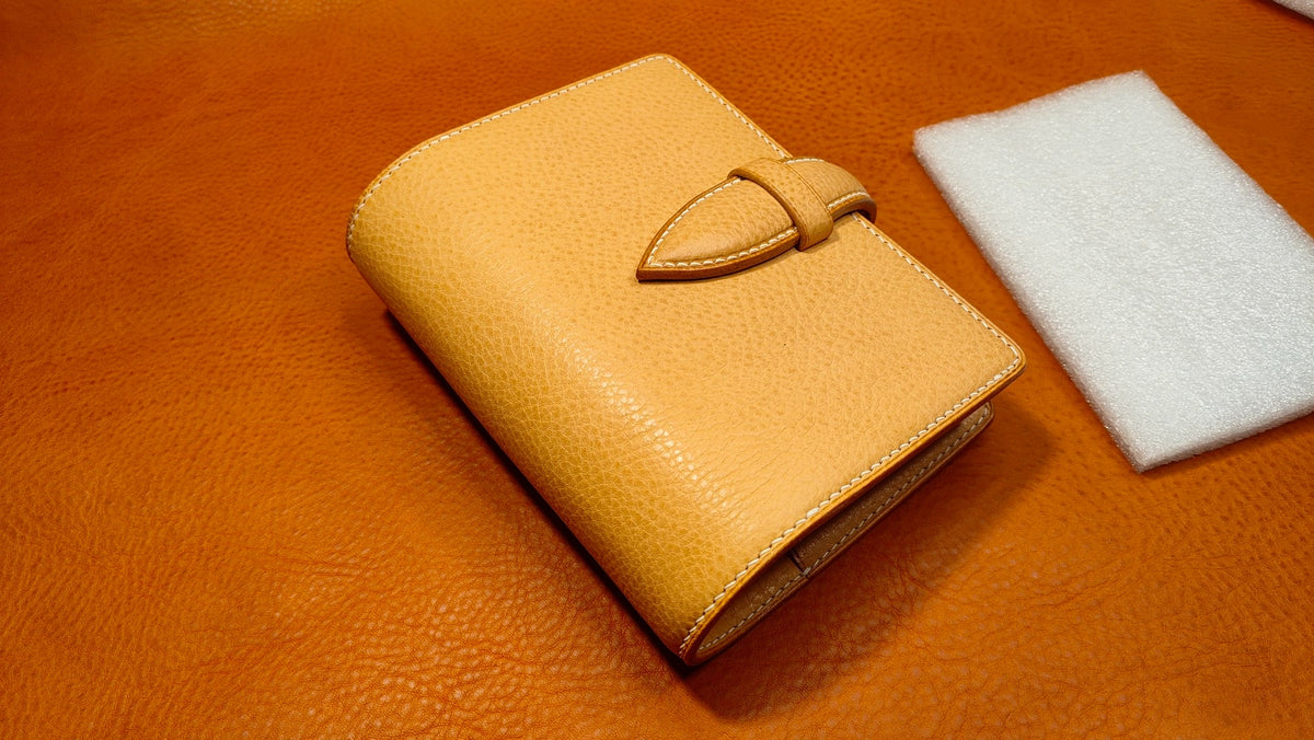 A7 Leather Ring Planner with Contrast Stitching