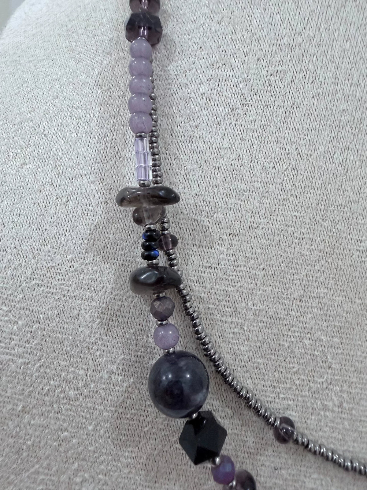 Collana a due strati viola scuro