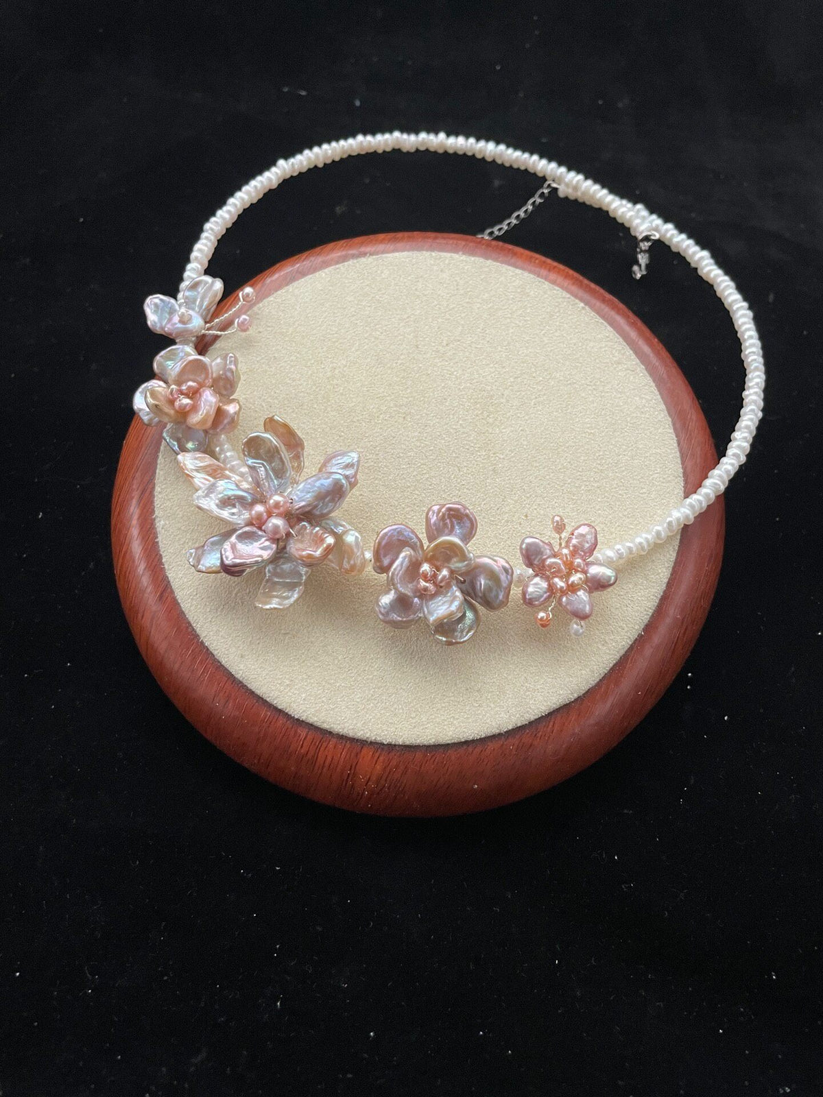 Natural Pearl Floral Baroque Choker