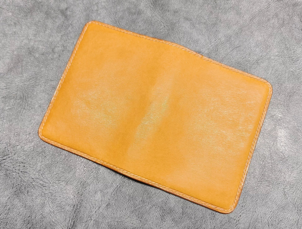 Couverture de carnet A7 pages fixes en cuir doré