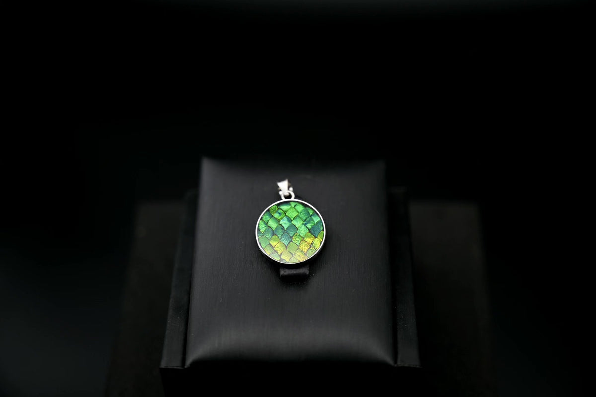 Pure Silver Jewel Beetle Wing Pendant 16mm