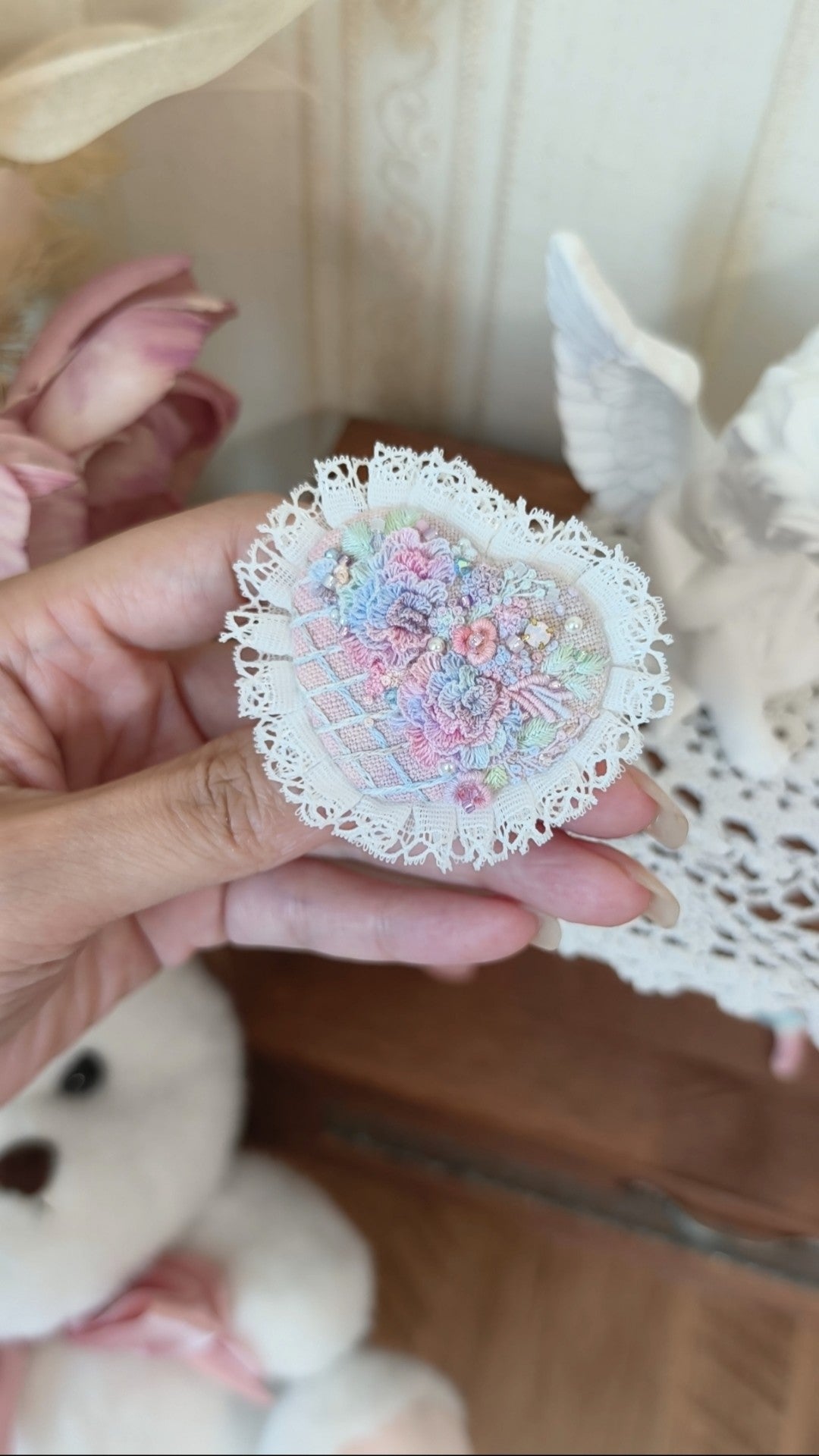 Embroidered Rabbit Iris Hair Clip Set