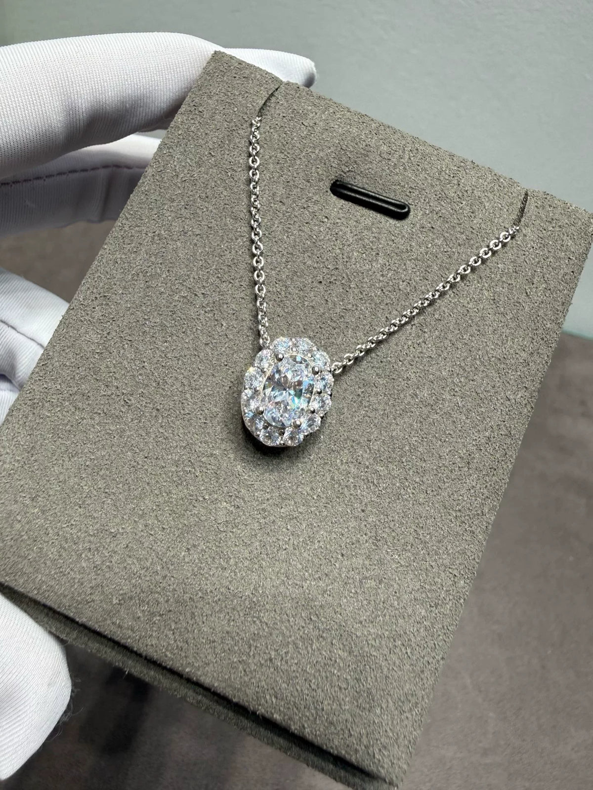 Collier Halo Ovale Or V plaqué rhodium