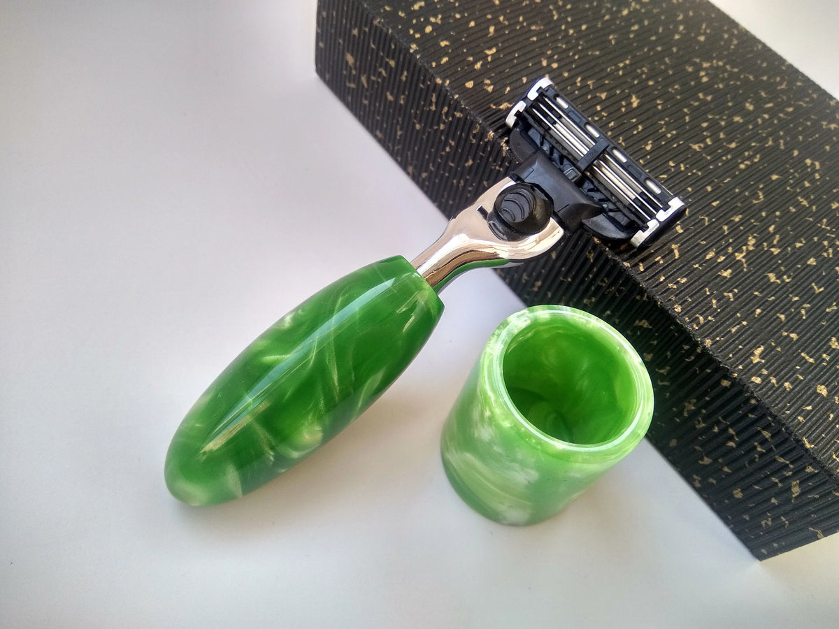 Women Manual Shaver Green Handle