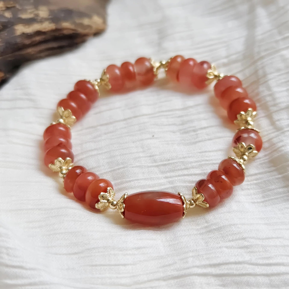 Ice Flower South Red Agate Bead Bracelet
