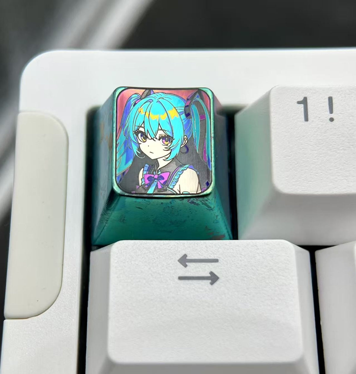 Hatsune Miku Titanium Alloy 1u Keycap