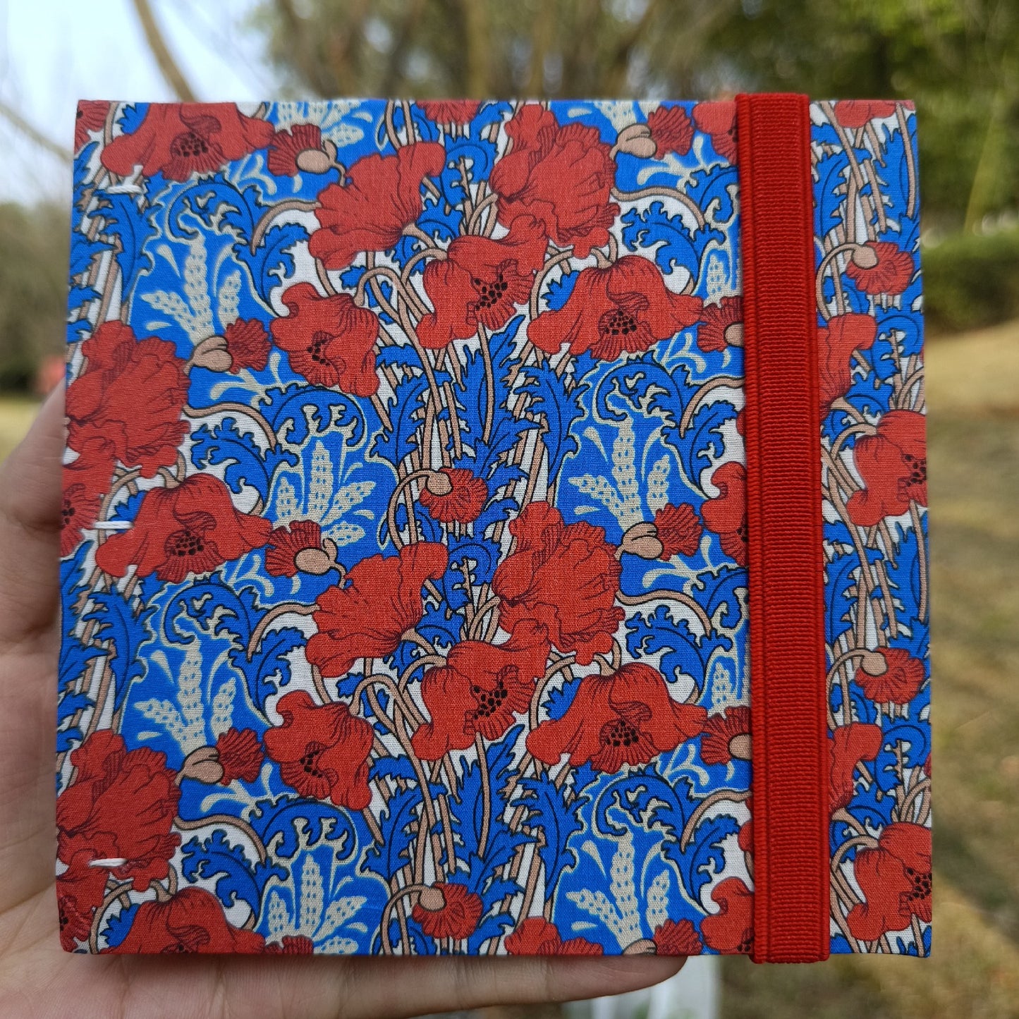 Custom Handmade Watercolor Sketchbook with Coptic Stitch Binding and 300gsm Semi-Cotton Paper