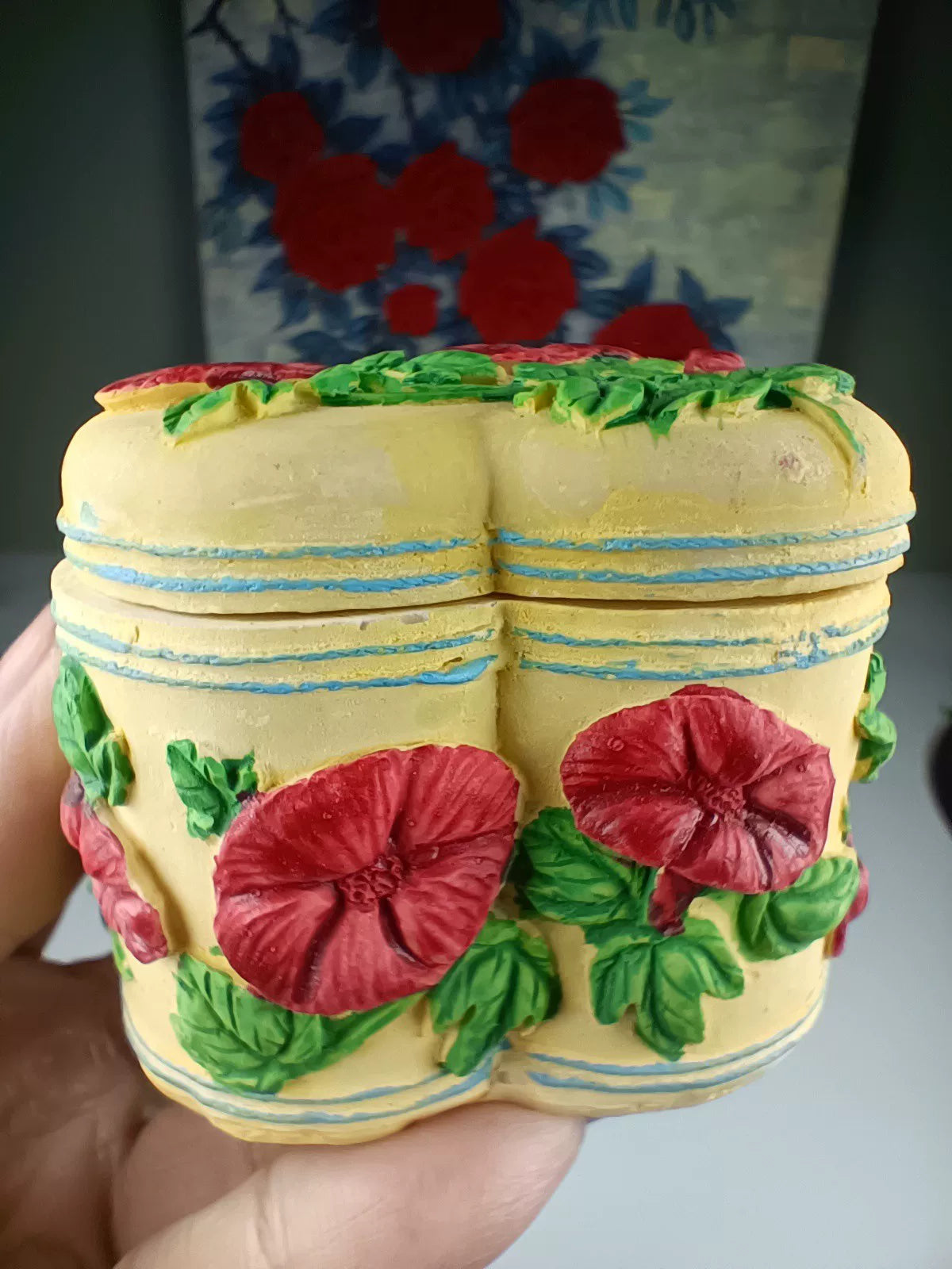 Hjärtformad silikonform med blomsterrelief
