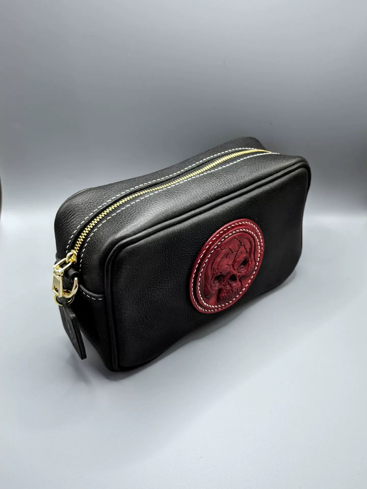 Estuche de Cuero Curtido Vegetal con Cráneo