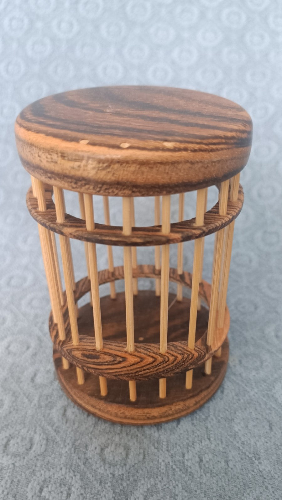 944032783439 - Image 1