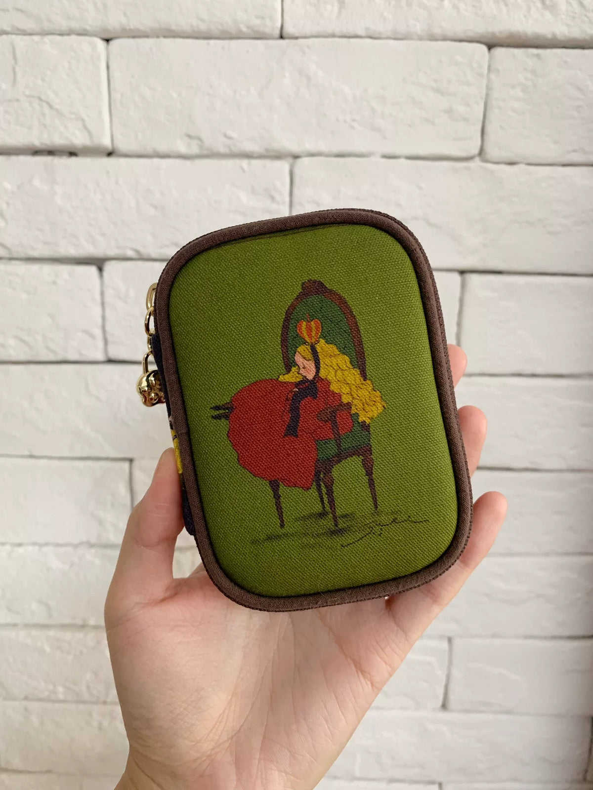Tapestry Oxford Zippered Pouch