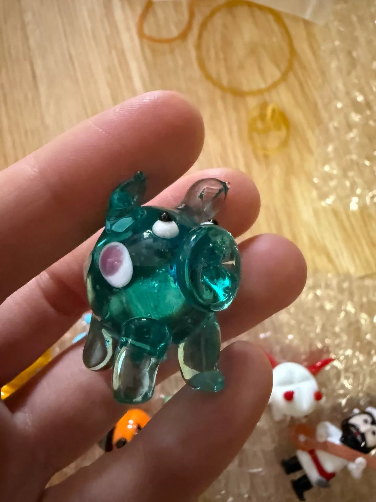 Glas-Schwein-Figur in Petrol, Dekoration