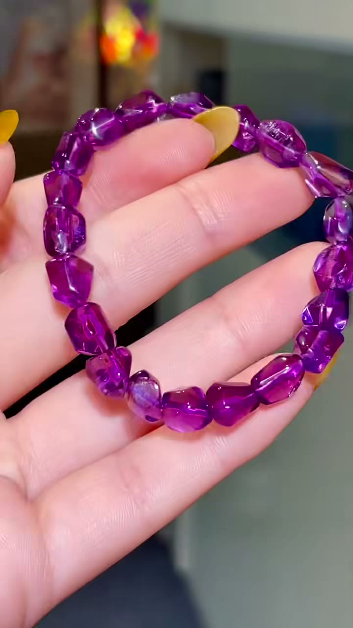 Bracciale a grani in ametista freeform 9x7 mm